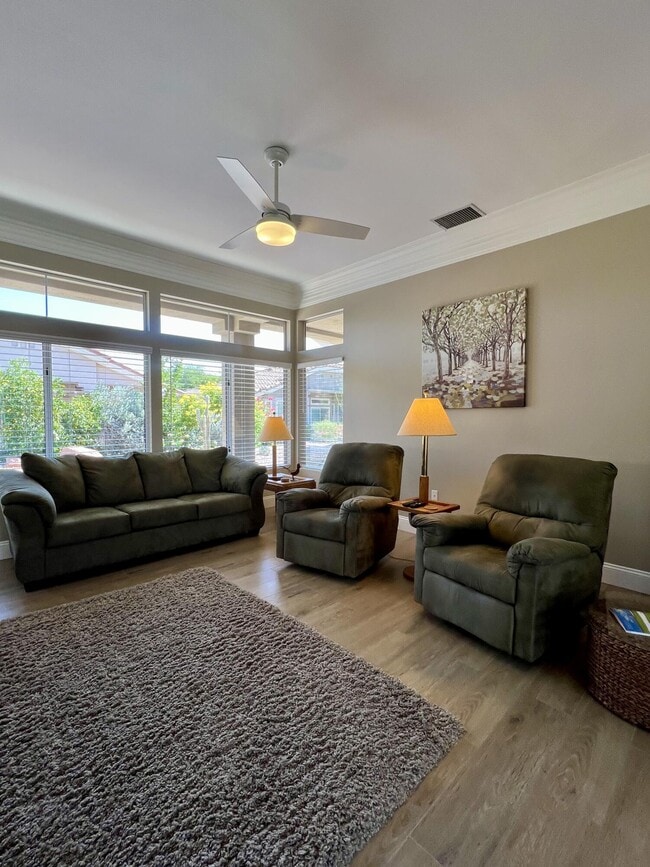 Photo - 37358 Westridge Ave