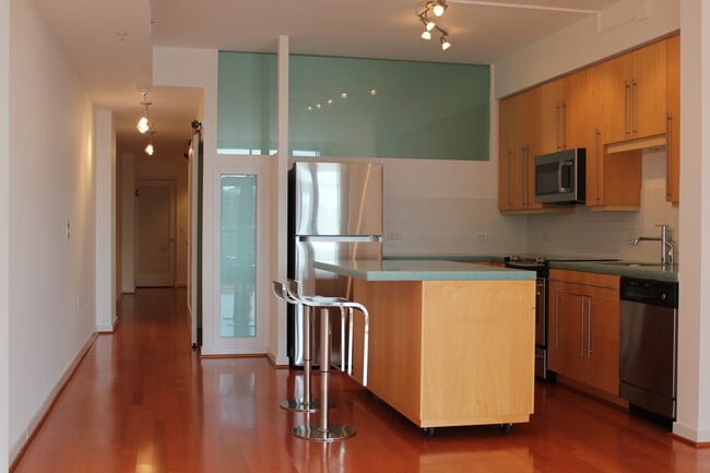 Building Photo - 437 New York Ave NW Unit 322 Rental
