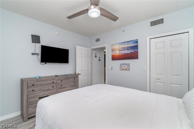 Photo - 1781 Four Mile Cove Pkwy Unidad 133