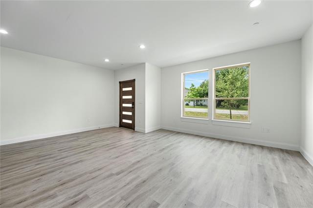 Photo - 6234 Dewitt St