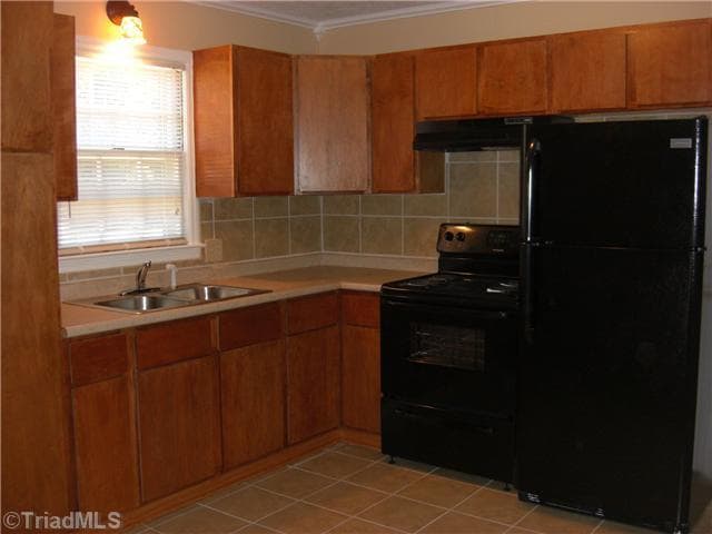 Photo - 3 Bed 1.5 Bath w/ 1 car Garage