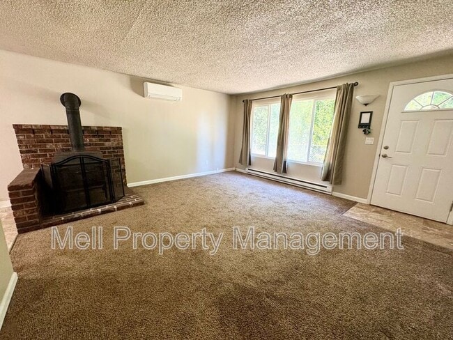 Photo - 711 Grandview Ave