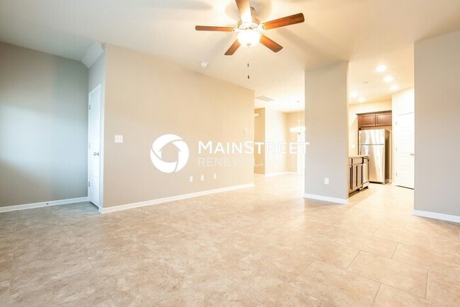 Photo - 4 Bedroom Pet-Friendly Home in La Vergne, TN with Main Street Renewal