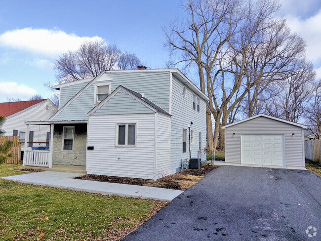 Building Photo - 1816 Kelly Ave Rental