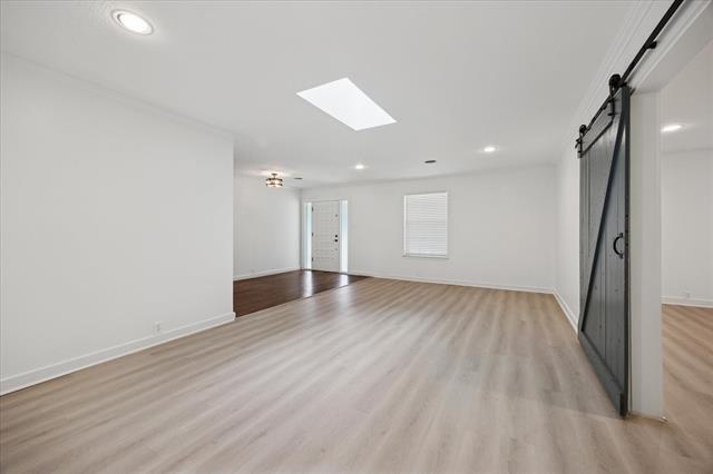 Photo - 3211 Darby Ln