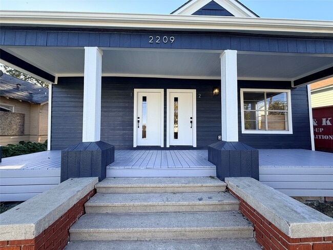 Building Photo - 2209 Gano St