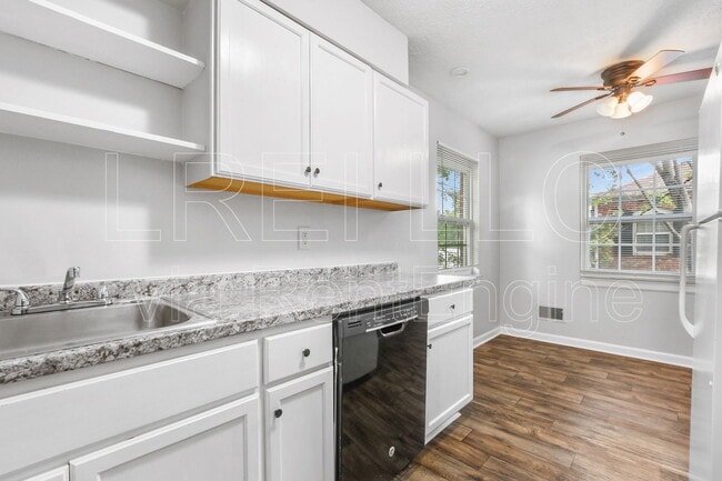 Photo - 4405 Landside Dr Unit 4