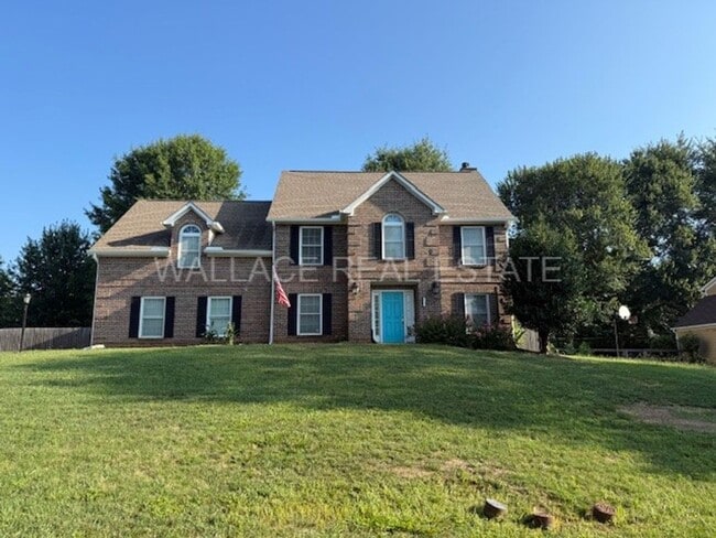 Building Photo - HARDIN VALLEY: 3 BEDROOM, 2.5 BATH IN BRI... Rental