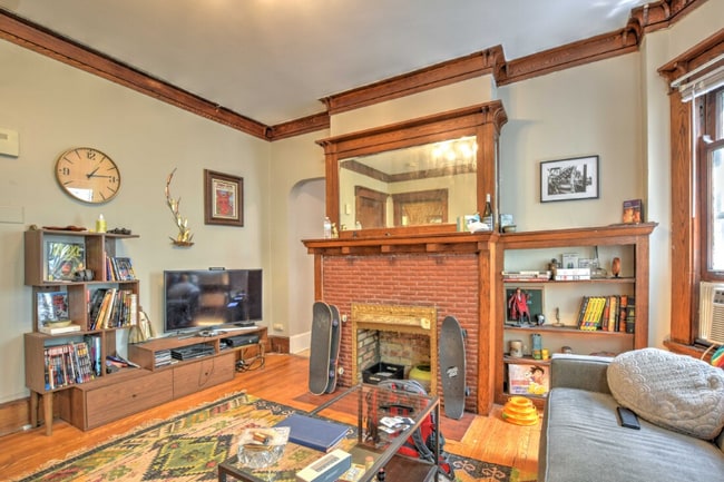 Photo - 933 Spaight St