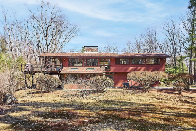 Photo - 237 Stoney Gate (Carlisle, MA)
