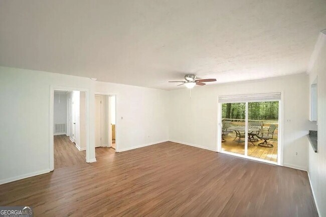 Photo - 325 Segrest Cir Unit 1