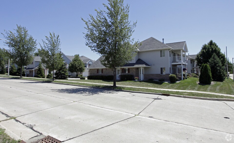 Oklahoma Park Townhomes For Rent in West Allis, WI