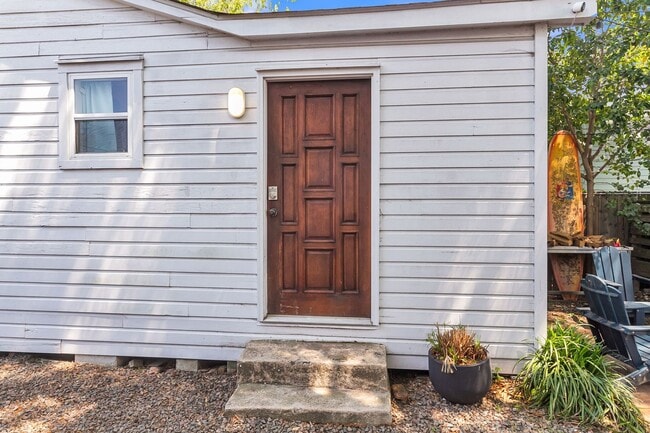 Photo - 40 Poinsett St Unit B