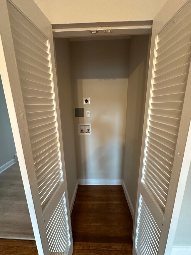 Photo - 65 Chiswick Rd Unit 4