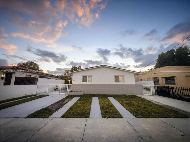 Photo - 3346 NW 17th St Townhome