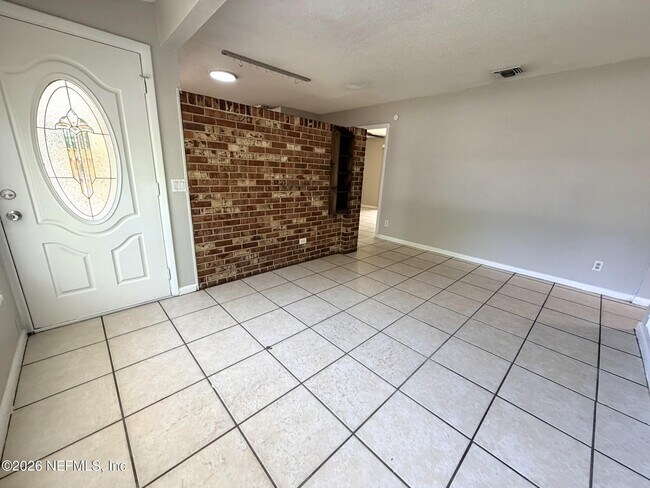 Photo - 7152 Koleda Dr