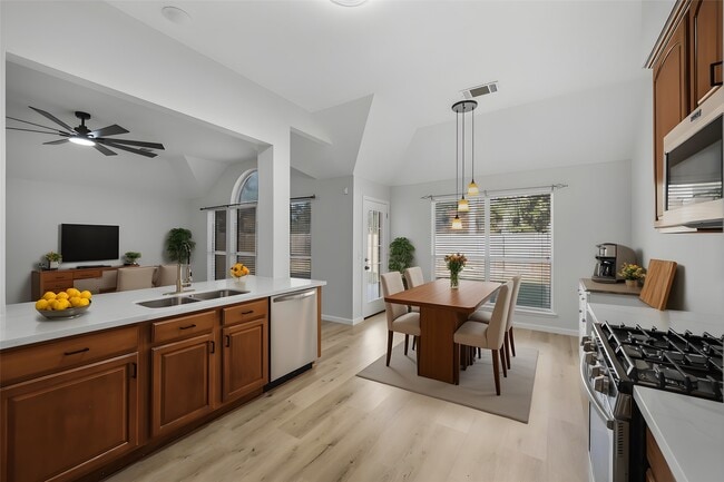 Photo - 19134 Milloak Dr