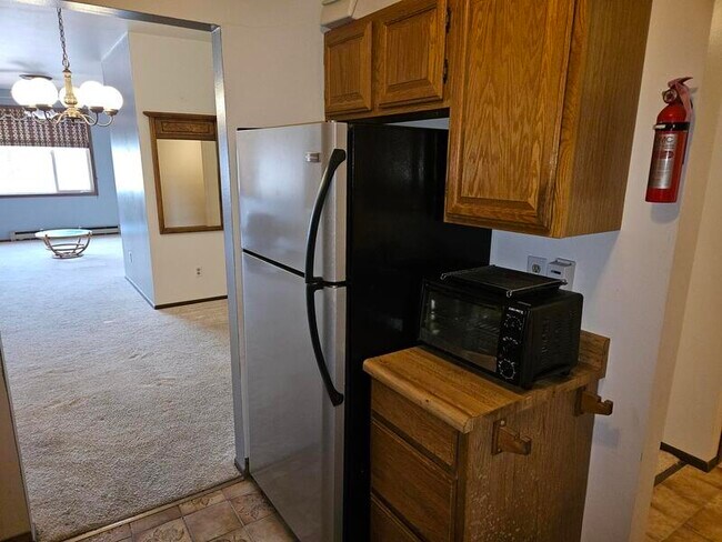 Photo - 1102 N Main St