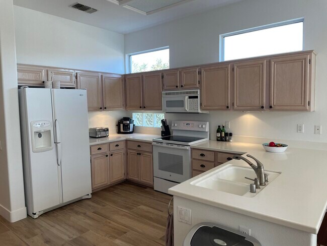 Photo - 38286 Brandywine Ave