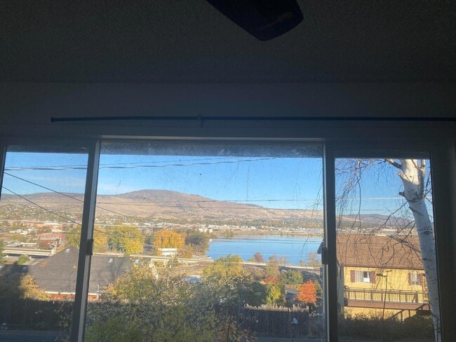 Photo - 140 S Rogers St