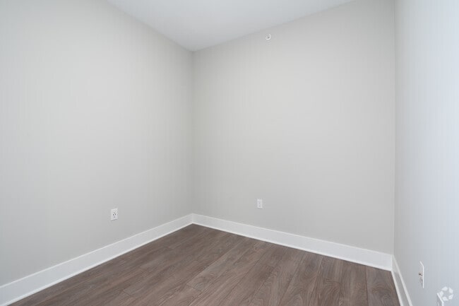 1BR, 1BA - 1012SF