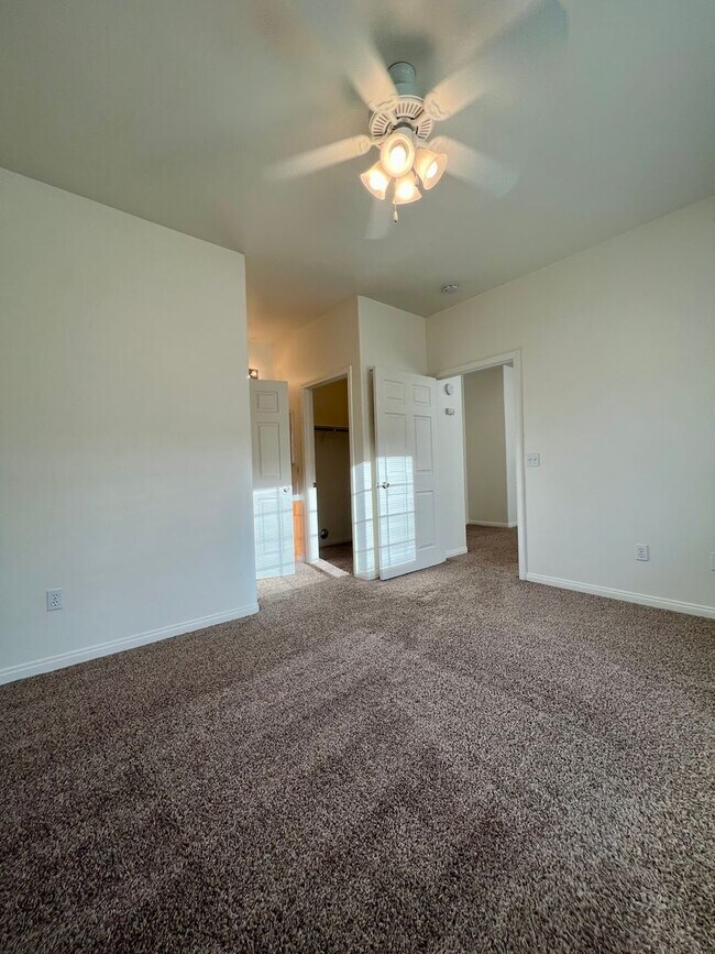712 Meadow Grove Ct Unidad C