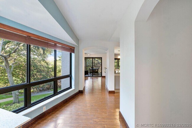 500 Ocean Trail Way Unidad 201