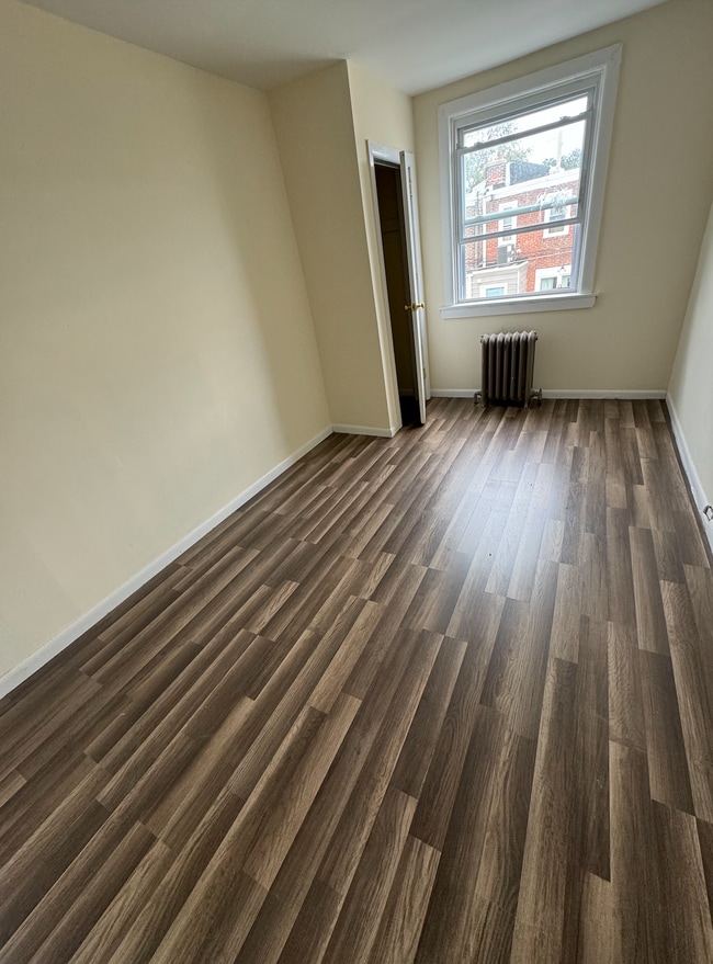 Photo - 7101 Radbourne Rd