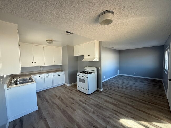 Building Photo - 12498 3rd St Unit 12498 3rd Street Yucaipa