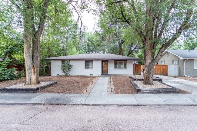 Photo - Beautiful 2-Bedroom, 2-Bath Home in Desirable Southwest Colorado Springs!
