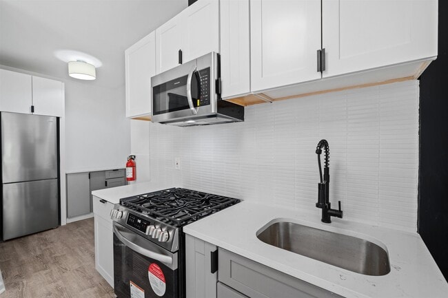 Photo - 160 Garfield Ave Unidad 1F