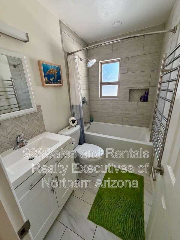 Photo - 1928 N Lynn Dr