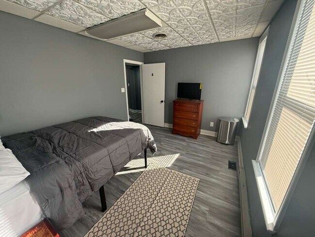 Photo - 17604 Virginia Ave