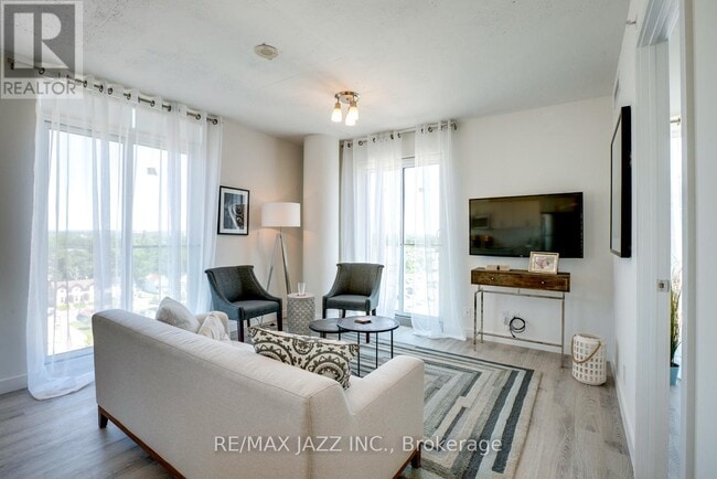 Photo - 100 Bond St E Unité 1205