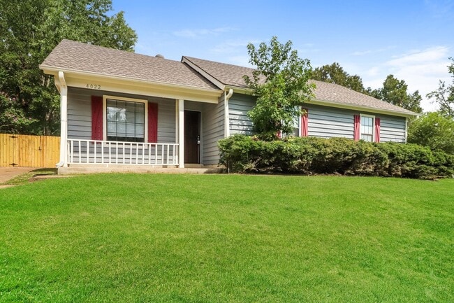 Photo - 4022 Castile St