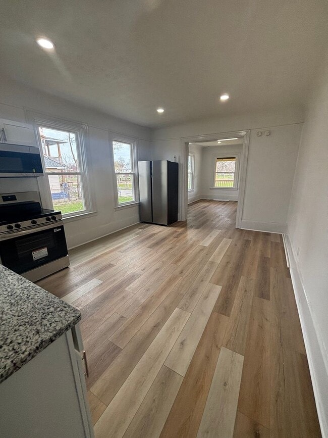 Photo - 1640 E 85th St Unit 1