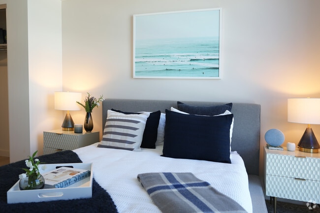 2HAB, 2BA - 910 ft²