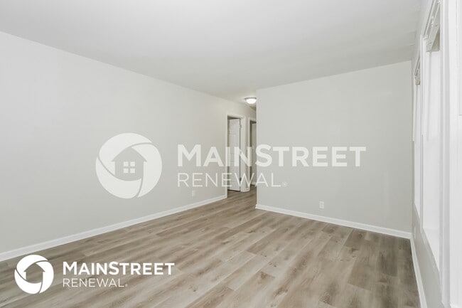 Photo - 4723 N Richardt Ave