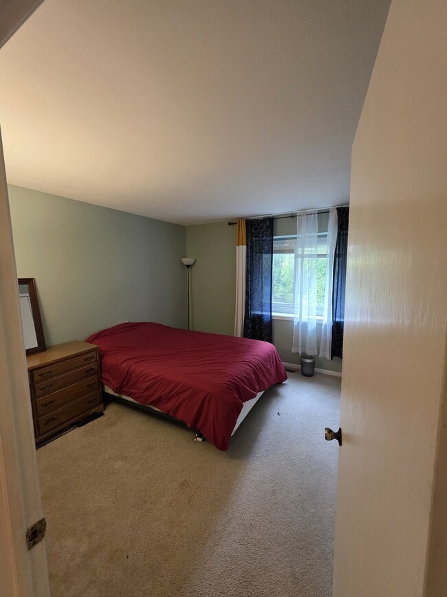 Bedroom 1 - 2905 Maple Grove Dr