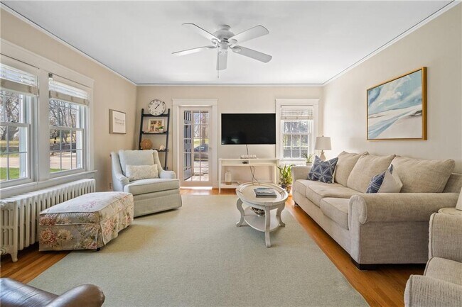 Photo - 94 Ruggles Ave