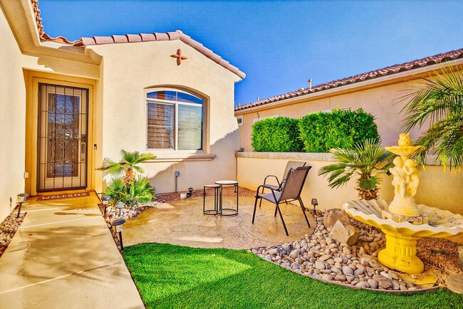 81656 Avenida De Baile