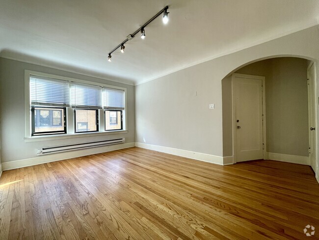 Building Photo - 2329 N Rockwell St Unit 3A Rental