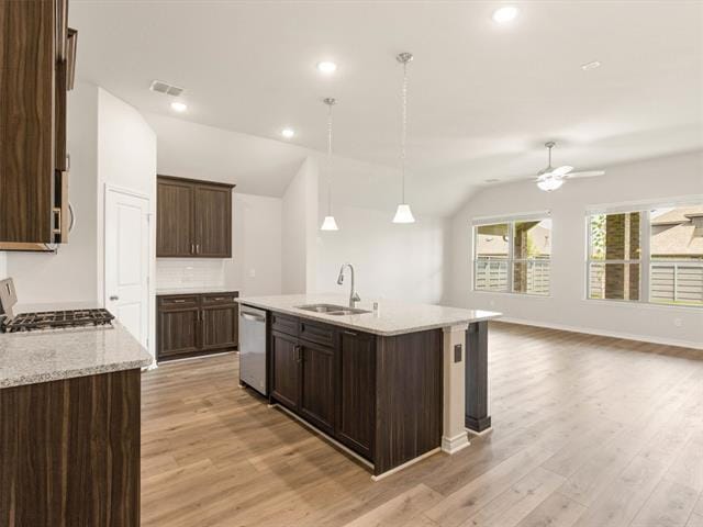 Photo - 7001 Mapleshade Way