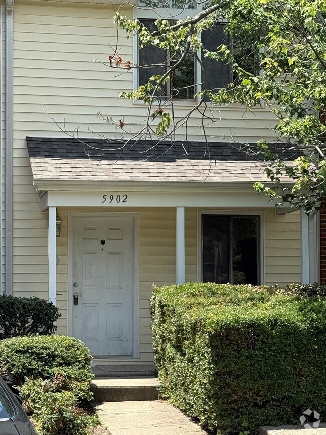 Building Photo - 5902 Shady Grove Cir Rental