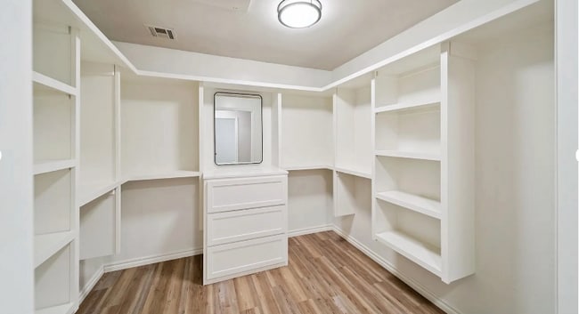 Photo - 610 W Fairview St