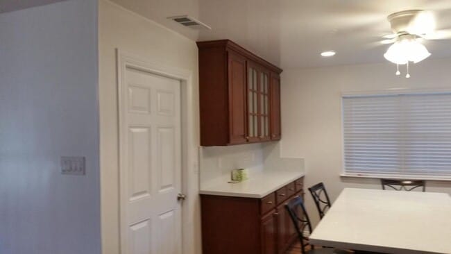 Photo - 1616 Tamarack Rd