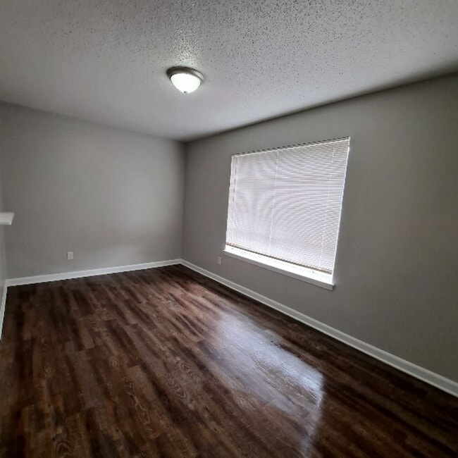 Photo - Great Duplex Unit In The Heart of Memphis