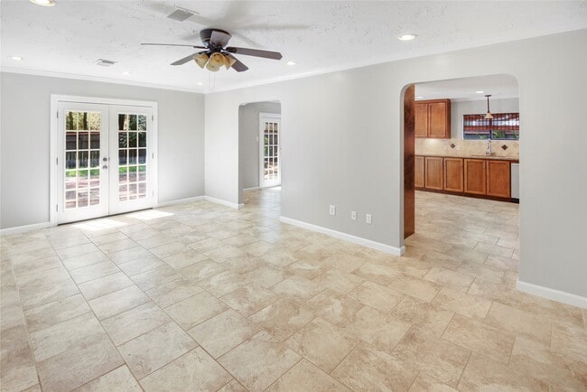 Photo - 6 Coralberry Ct