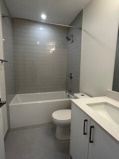 Photo - 630 Churchill Av N Unit 201