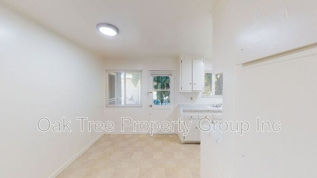 Photo - 2429-2429 Humboldt Ave